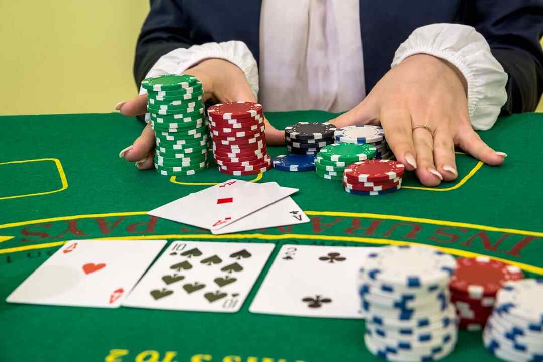 Diamond Crown Hotel & Casino có đa dạng các trò chơi cá cược